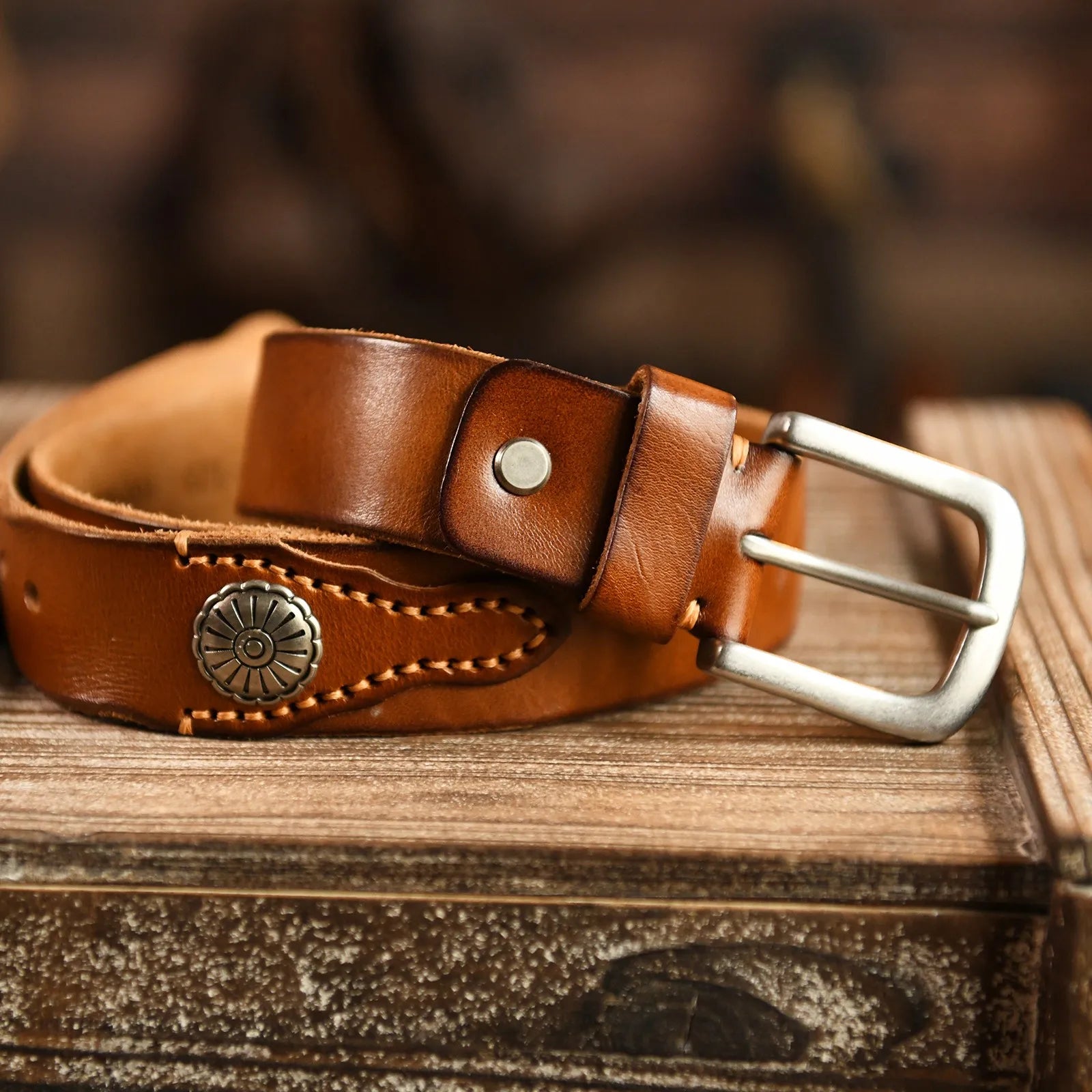 Montreal Saddle Ridge Leather Belt