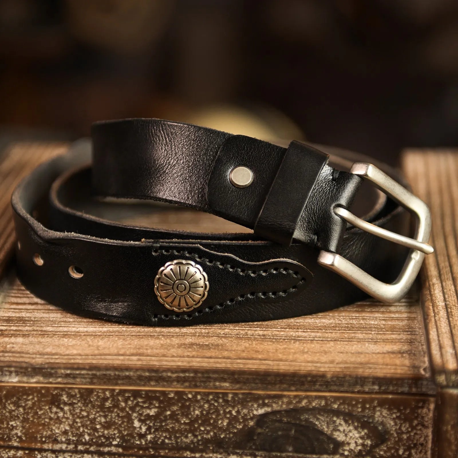 Montreal Saddle Ridge Leather Belt