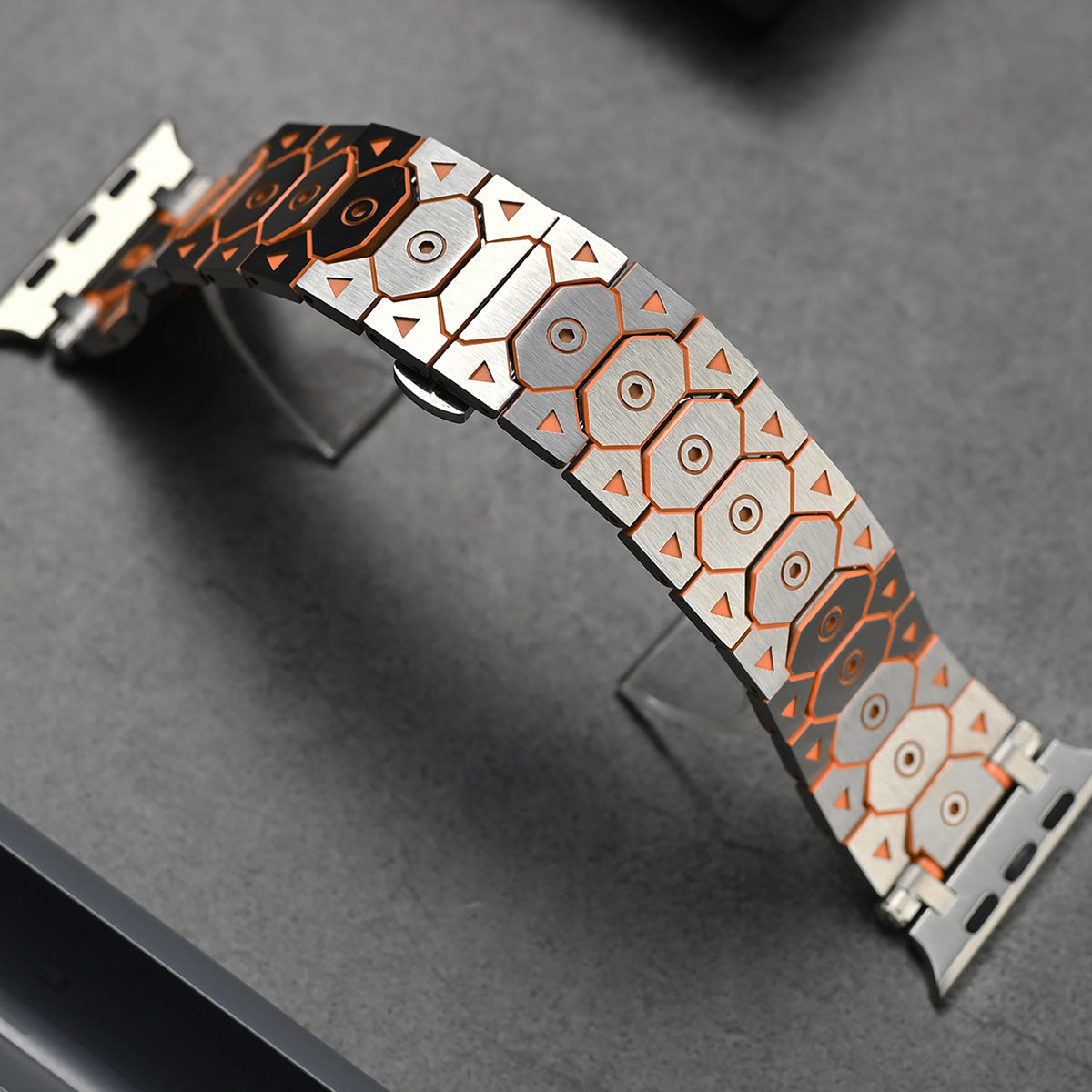 CLAIRS TITANIUM APPLE WATCH BAND