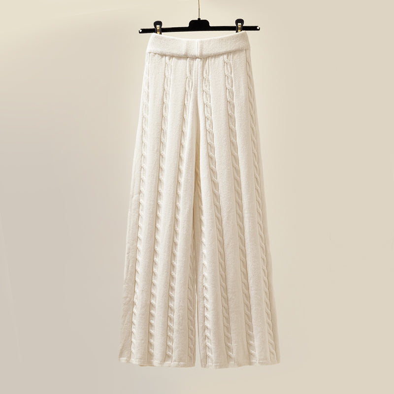 Clara Woods Three Piece Set