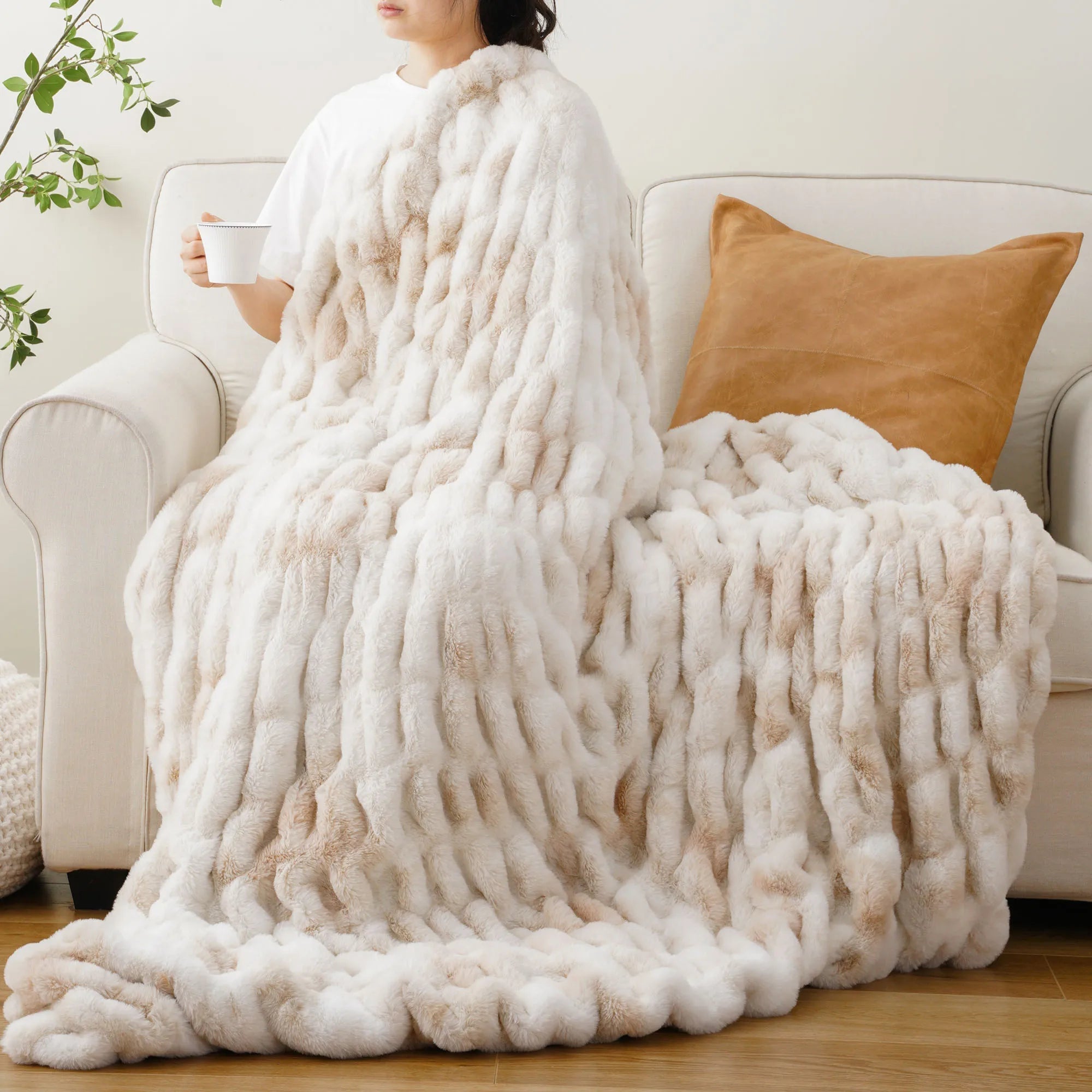 Heritage Plush Quilted Blanket