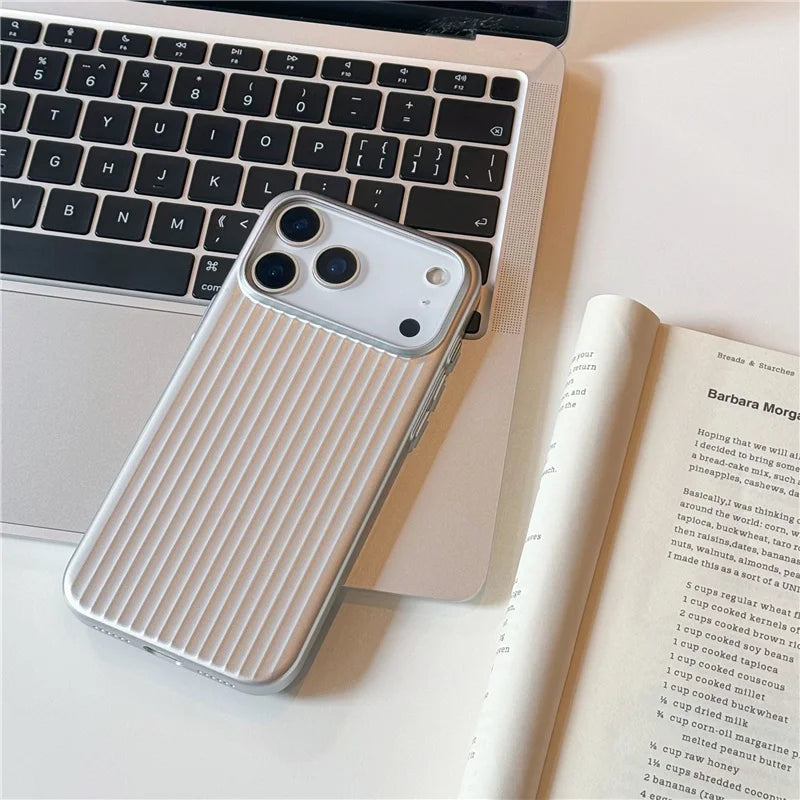 Lumine Vault 3D Case – iPhone 17 Series