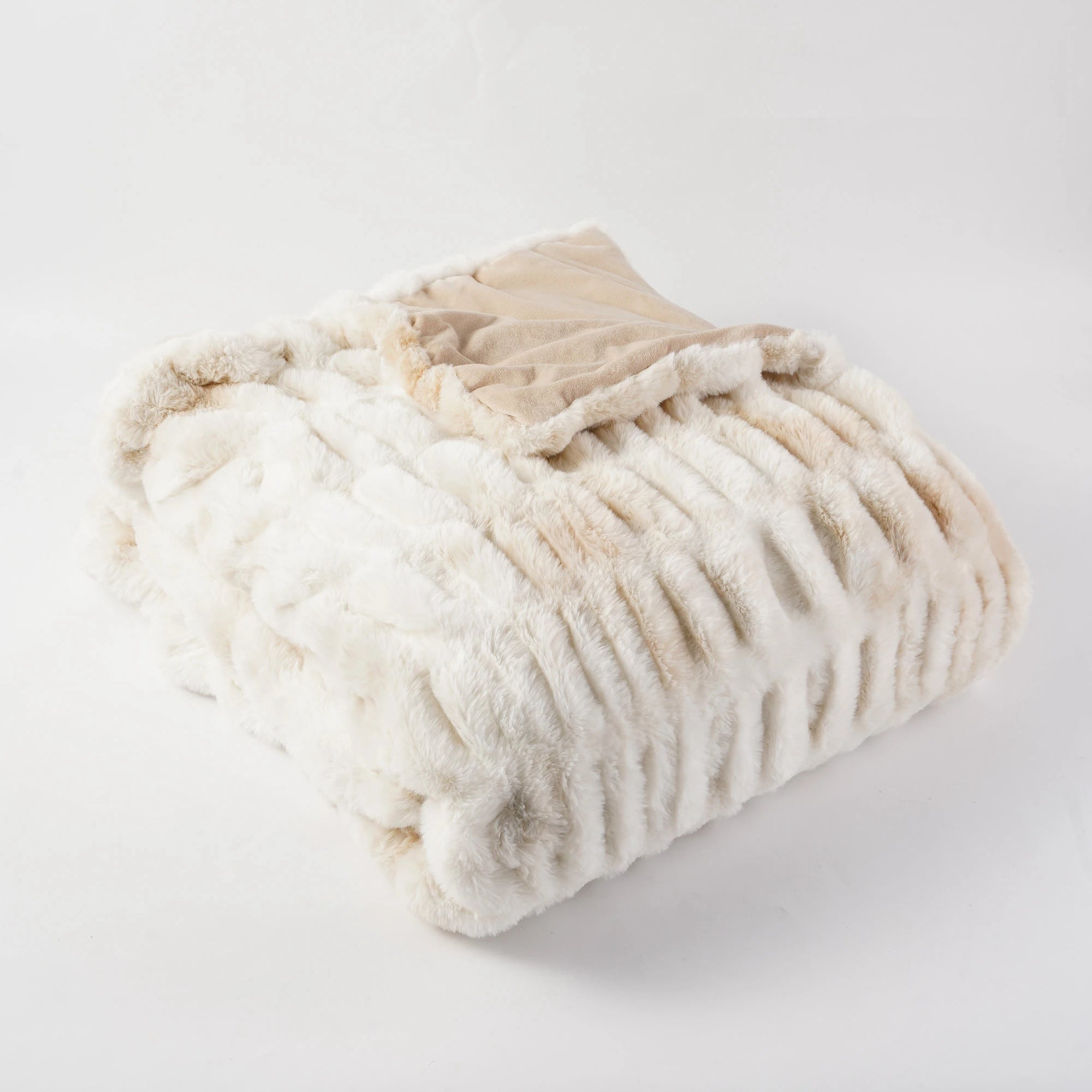 Heritage Plush Quilted Blanket